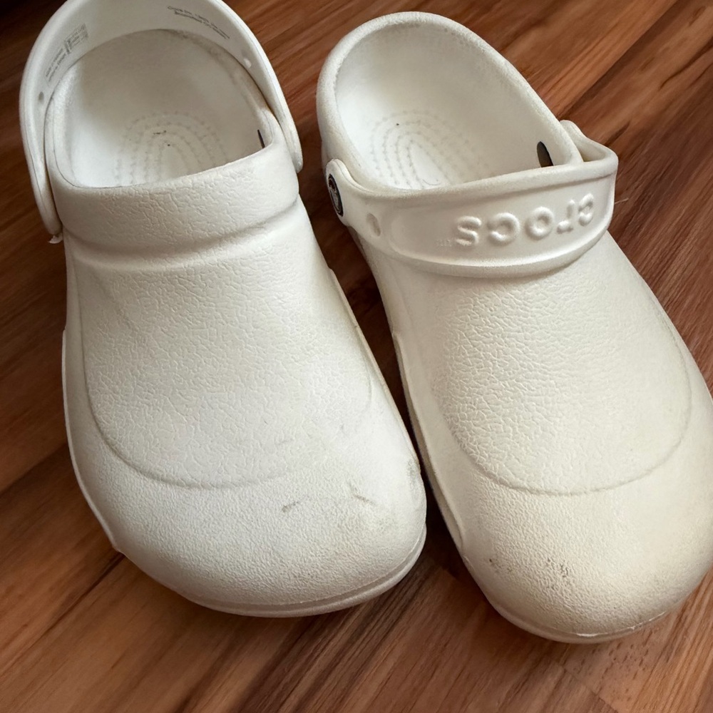CROCS Classic Clogs in White